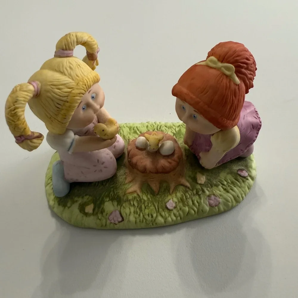 Vintage 1984 Cabbage Patch Kids Figurine Xavier Roberts Girls with Chicks Nest